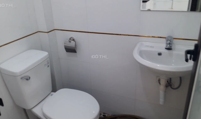 Bán nhà khu Do Lộ, tổ 5 Yên Nghĩa ô tô đỗ cửa, lên 4 - 5T, 750m ra bến xe, 450m ra 1022 Quang Trung