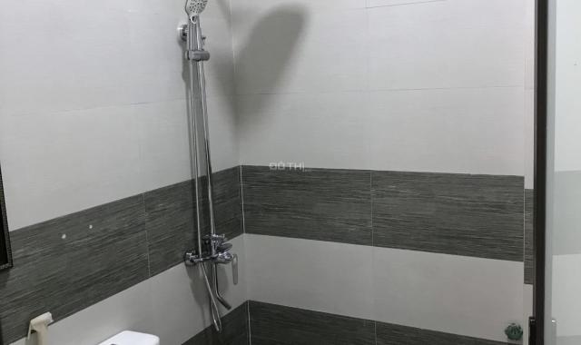 Bán nhà 3,1 tỷ, ngõ 50 Kim Hoa, Xã Đàn, Đống Đa, 5T mới đẹp view sân rộng gần 100m2