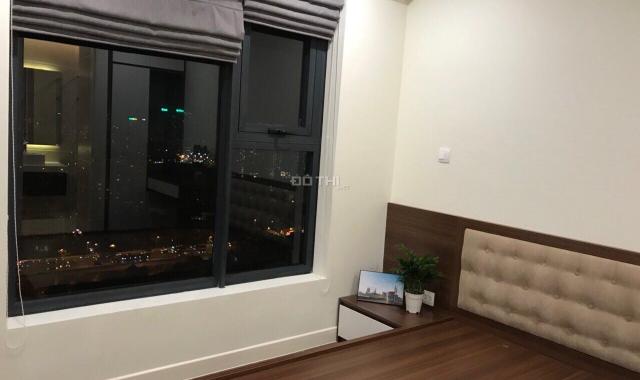 Cho thuê căn hộ chung cư Home City-Trung Kính. DT 105m2, 3PN sáng, đủ đồ đẹp, 17 tr/th, đang trống