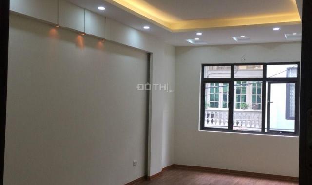 Bán nhà mặt ngõ 82 Yên Lãng, kinh doanh sầm uất, ô tô đỗ cửa, 60m2x5T. Giá 6,6 tỷ