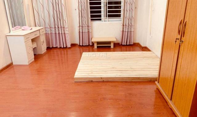 Bán nhà Định Công, 2 thoáng ngõ to, 4 tầng, 20m ra phố, nhà đẹp, 2 tỷ xíu