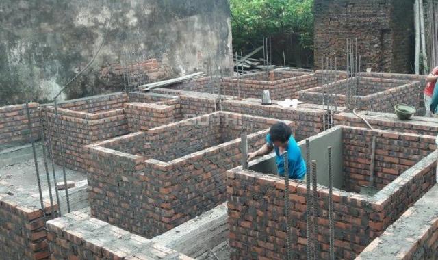 Bán nhà xây mới cạnh hồ sen Đại Cát 1 ngõ 241 Liên Mạc 31.6m2 và nhà gần tiểu học Liên Mạc, BTL