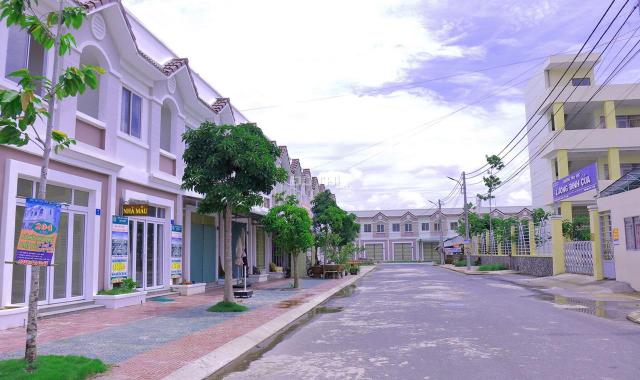 Bán nhà phố giá rẻ đối diện chợ mới Trà Vinh, gần trường học, SHR, ngân hàng hỗ trợ. LH 0978584703