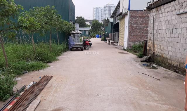 Bán đất phố Văn Giang 100m2, vị trí tuyệt đẹp, giá 2.6 tỷ
