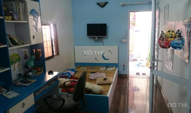 Tôi cần bán nhà phố Dịch Vọng, 40m2 x 5T, giá 3.9 tỷ. LH 0989310622