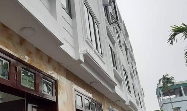 Bán nhà 4 tầng, Thạch Bàn - phường Long Biên, diện tích 35m2. LH 0967455268