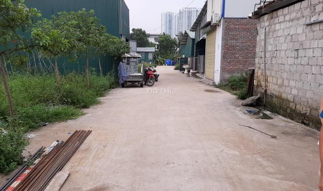 Bán đất phố Văn Giang ngay khu đấu giá 100m2 - 2 tỷ 6