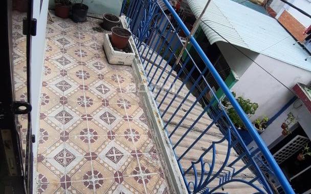 Nhà cực hiếm, giá rẻ cực sốc, hẻm xe hơi, ngay chợ Gò Vấp, 50m2, 4 tỷ