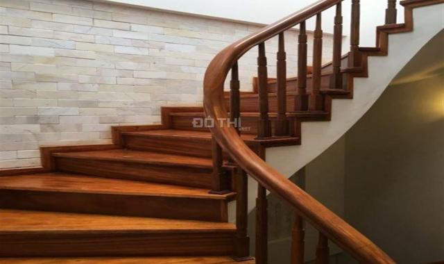 Bán nhà Chiến Thắng giá chỉ 5 tỷ 9, 50m2 x 4 tầng phân lô ô tô đỗ trước nhà, LH 0966209542