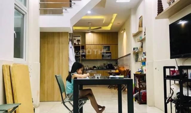 Định cư bán nhà tặng nội thất đường Phan Tây Hồ, Phú Nhuận, 54m2/5.6 tỷ. LH: 0912363038