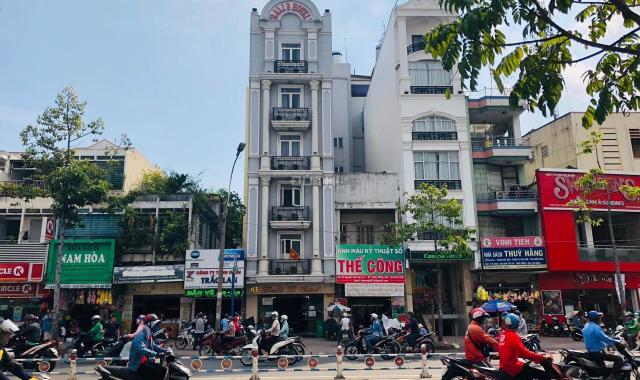 Cho thuê nhà mặt phố đường Cách Mạng Tháng Tám, Phường 10, Quận 3, Hồ Chí Minh, diện tích SD 300m2