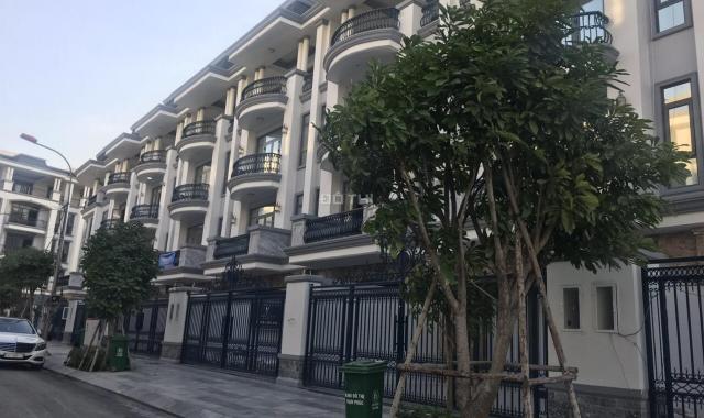 Bán nhà phố liền kề tại dự án Vạn Phúc Riverside City, Thủ Đức, DT 175.5m2 giá 19.2 tỷ 0902708047