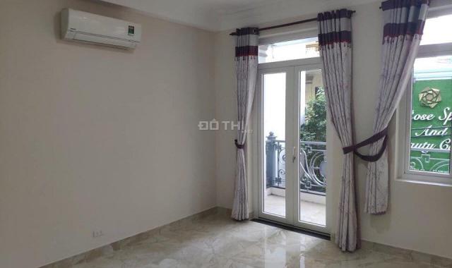 Biệt thự 6m Lê Văn Sỹ, Quận 3 (5.5x20m), chỉ 16 tỷ