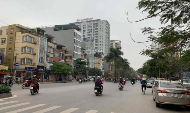 Bán gấp nhà đẹp view hồ, ô tô đỗ cổng, trung tâm quận Hoàng Mai 45m2, 5 tầng, tròn 3 tỷ (TL)