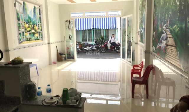 Bán nhà ngay ngã 4 cầu Hóa An, cách mặt đường Bùi Hữu Nghĩa 50m, giá 2.4 tỷ