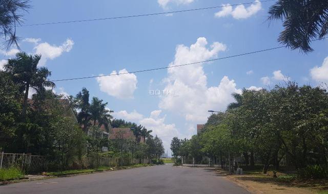 Nhà phố Quận 9 diện tích 108m2, giá 5.6 tỷ mặt tiền Nguyễn Duy Trinh
