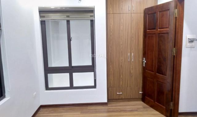 Chính chủ hiền lành bán nhà 5 tầng, 38 m2 Hoàng Hoa Thám, Ngọc Hà, Ba Đình 3,8 tỷ dễ thương lượng