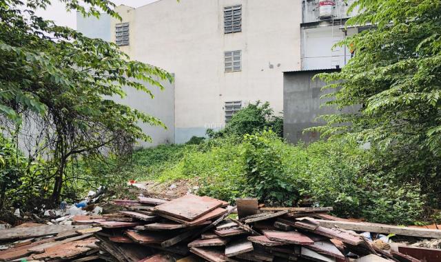Bán đất ngã ba Lê Văn Việt và Hoàng Hữu Nam, Quận 9, đất xây trọ giá 32tr/m2 thương lượng chủ đất