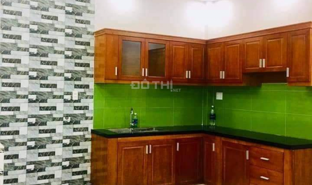 Tôi cần bán nhà Nguyễn Thái Bình, hẻm xe hơi, 135m2, 4 tỷ, đang cho thuê 20 triệu/ tháng