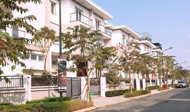 Cần chuyển vào Sài Gòn nên bán gấp biệt thự Ciputra, giá 25.7 tỷ (có VAT), liên hệ 0988 894 889
