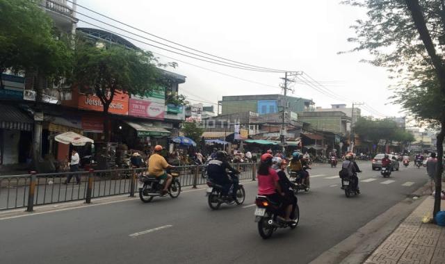 Bán nhà mặt tiền Trường Chinh, p. 14, Q. Tân Bình 12x24m. Đang cho ngân hàng thuê 130tr/tháng