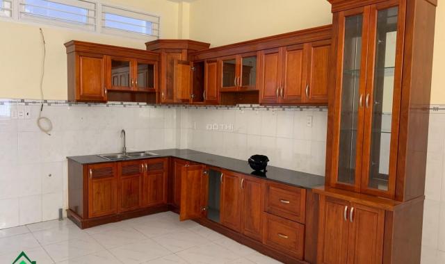 Bán nhà mặt tiền tại đường số 4, Phường Hiệp Bình Chánh, Thủ Đức, SHR 64m2, giá 5.25 tỷ