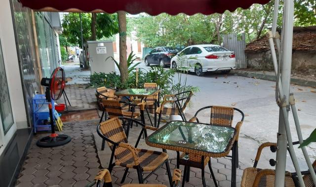 Sang nhượng quán cafe DT 50 m2 hai mặt tiền 5m & 4m Giếng Sen, gần Lẩu Gật Gù đường Lê Văn Lương