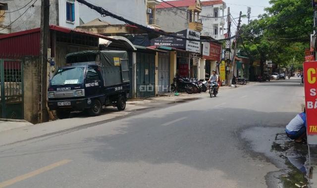 Chính chủ có lô đất trống 300m2 cần cho thuê gấp tại mặt đường Nguyễn Hoàng Tôn, Xuân La, HN