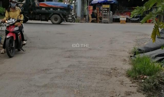 Bán miếng đất 80m2 ngay đường Nguyễn Văn Linh, Bình Chánh giá 400 triệu, shr, sang ngay