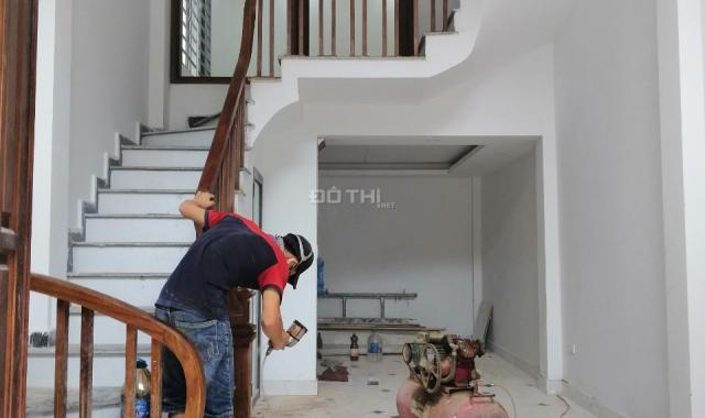 Bán nhà Thanh Liệt - Thanh Trì - 2 mặt thoáng - ô tô vào nhà - 40m2 x 5T - 3.45 tỷ. LH 0903070282