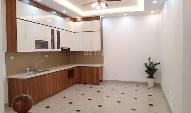 Nhà HQV phân lô - ô tô đỗ ngay cửa - khu công chức - dân trí cao, 40m2, 5T, MT 3.5m