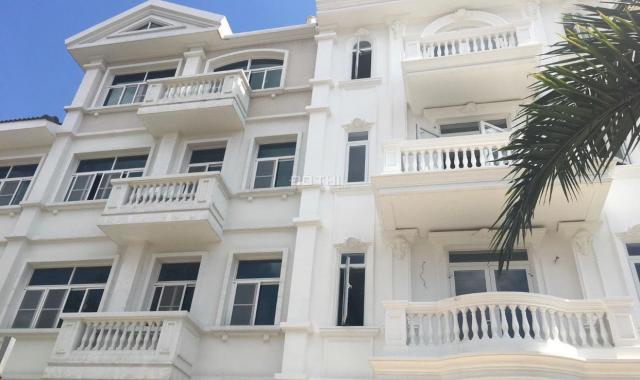 Bán biệt thự đẳng cấp Chateau, Phú Mỹ Hưng, Quận 7, giá chỉ 36 tỷ