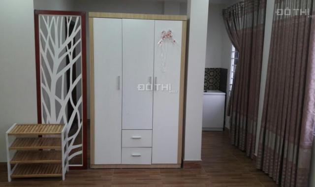 Cho thuê căn hộ chung cư Đê La Thành, Hoàng Cầu 1PN, 35m2 - 50m2, giá 4-7tr/th. 0963 488 688