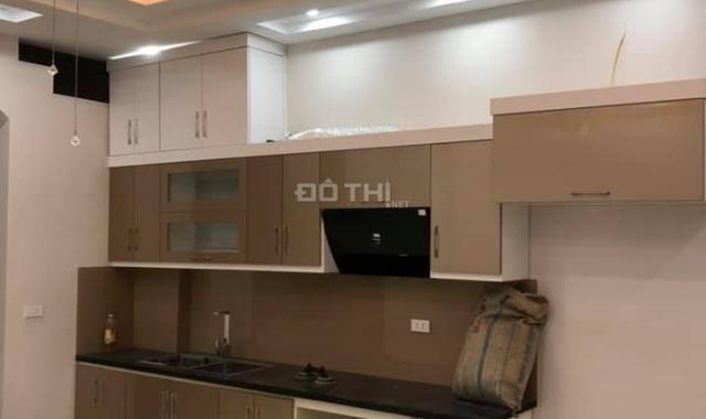 Bán nhà La Thành, nhà đẹp, thang máy 52m2 x 5 tầng, chỉ 5.75 tỷ, 0849277053