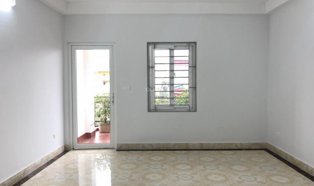 Bán nhà mặt ngõ Minh Khai, Hai Bà Trưng, 40m2x5T giá 3,35 tỷ thông sang Nguyễn Khoái