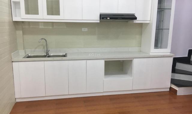 Bán nhà mặt ngõ Minh Khai, Hai Bà Trưng, 40m2x5T giá 3,35 tỷ thông sang Nguyễn Khoái