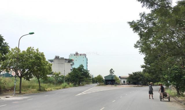 Bán mảnh đất TĐC đối diện trường Đoàn Thị Điểm- Hạ Long, trục đường to nhất dự án