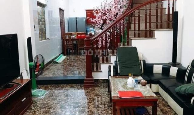 Bán nhà đẹp 40m2 * 4 tầng, 4 phòng cho thuê Nguyễn Phúc Lai, giá 3.5 tỷ