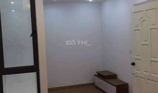 Bán nhà gần Núi Trúc, Ba Đình 3.2 tỷ, 40m2