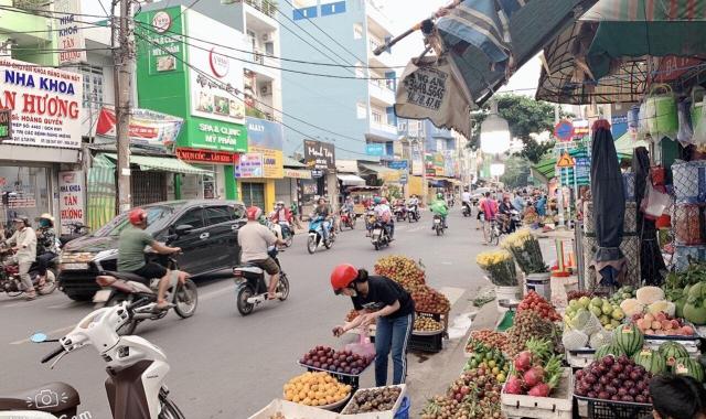 Mặt tiền kinh doanh phường Tân Sơn Nhì, cách chợ 50m, 4x27m, vị trí đẹp, không lỗi. Giá 10 tỷ TL