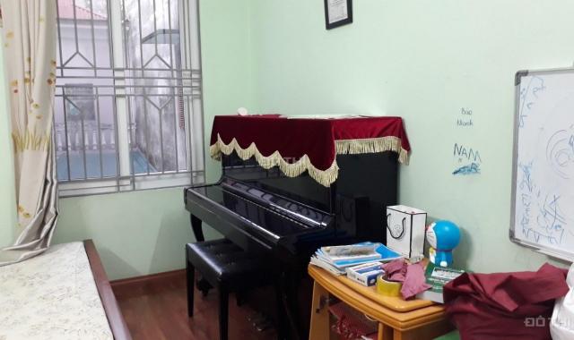 Bán nhà Khâm Thiên, 48m2 xây 4 tầng, giá 3 tỷ 4. LH: Phố Lâm 0924764755