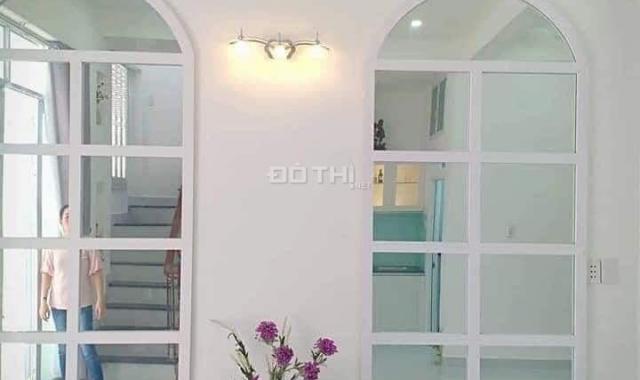 Bán nhà rẻ duy nhất 1 căn 35 m2, 2 lầu đường Phạm Văn Hai, 3.9 tỷ