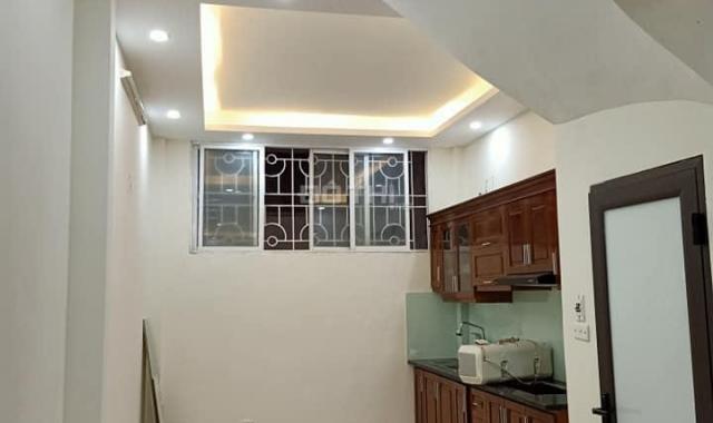 CC bán nhà Linh Lang, 38m2, 4 tầng, giá chỉ 2.9 tỷ