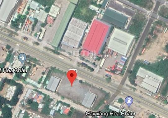 Lô 3 mặt tiền Quốc Lộ 1A, P. Hòa Châu. Xung quanh là các showroom ô tô, xưởng xe cơ giới