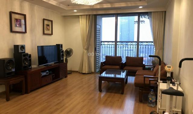 Cho thuê căn hộ Trung Yên Plaza 137m2, 3 phòng ngủ, full nội thất cơ bản, giá 13tr/tháng, LH 09.777