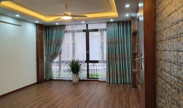 Bán nhà Hoa Bằng Nguyễn Khang, Yên Hòa, Cầu Giấy, 45m2 x 6T ngõ thông KD tốt ô tô 7 chỗ vào, 7,4tỷ