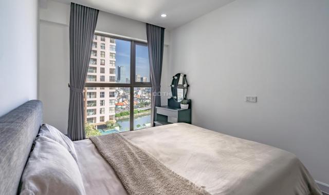 Bán căn hộ Millennium 74m2, full nội thất, view Bitexco, Landmark giá hấp dẫn 5 tỷ 400, 0899466699