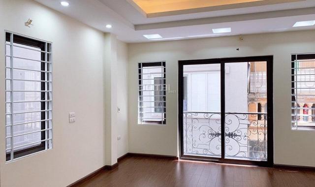 Bán nhà Phú Đô, Nam Từ Liêm, DT: 33m2x5 tầng, giá: 2,7 tỷ. LH: 0393485862