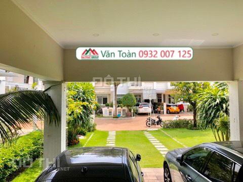 Bán biệt thự siêu sang Chateau, Phú Mỹ Hưng, Quận 7, LH 0932.007125