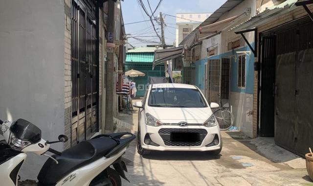 Nhà bán đúc 2 lầu có sổ hồng, hẻm xe hơi 5m thông, phường Đông Hưng Thuận, quận 12